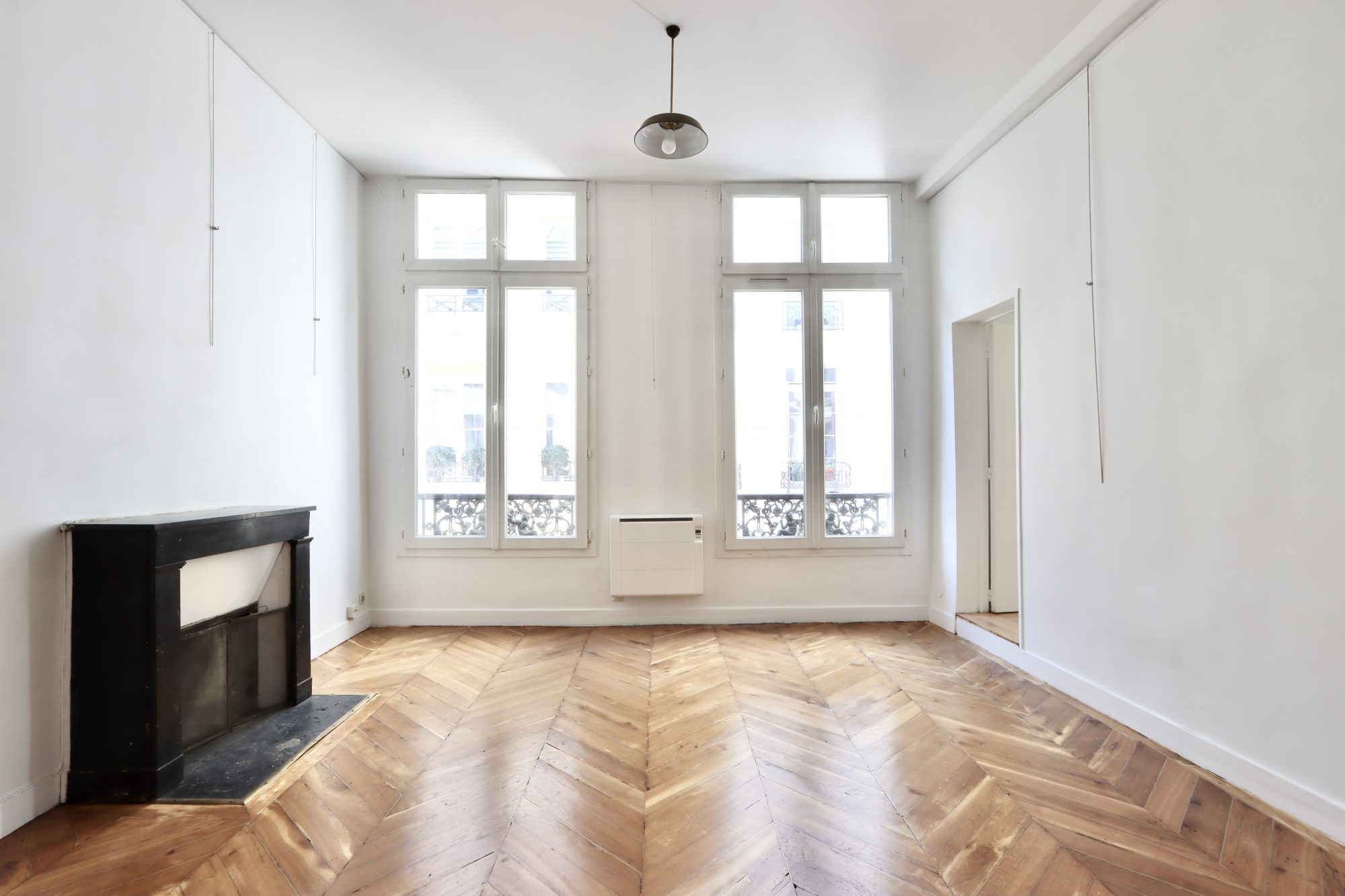 1771323215-LA2030_2_original